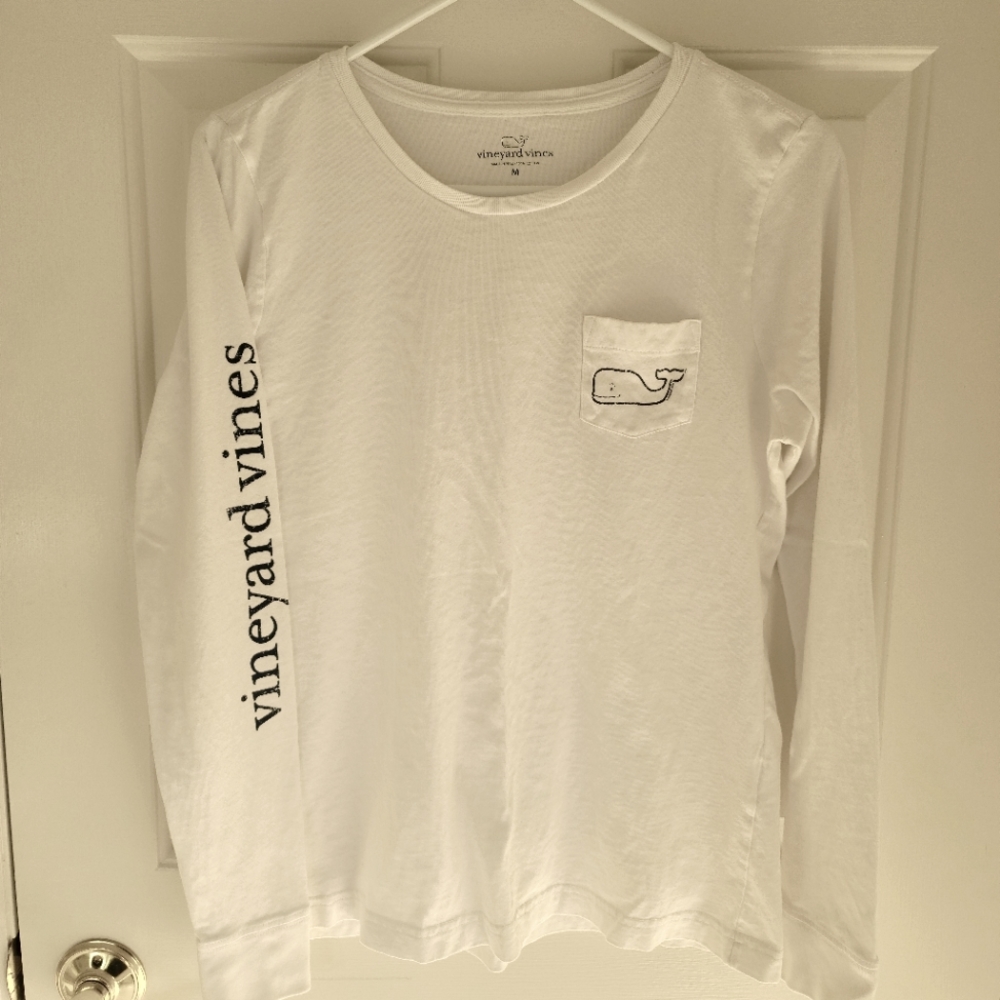Long sleeve Vineyard Vines white T-shirts size M